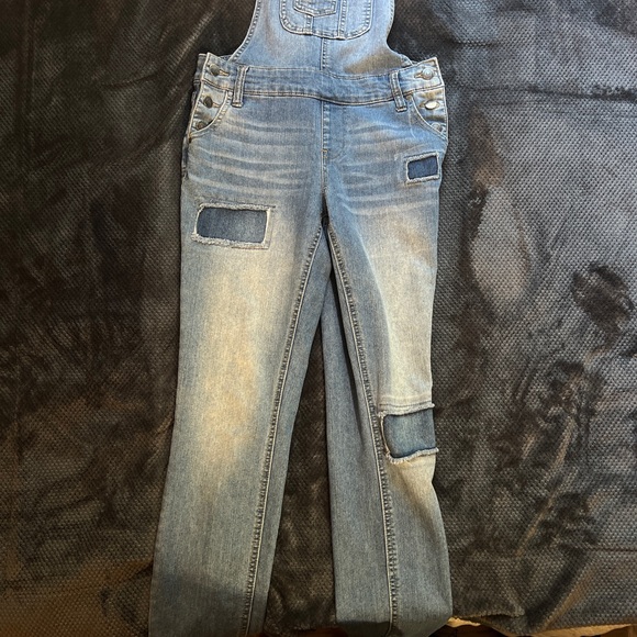 Jean Overalls with patches - Picture 7 of 8